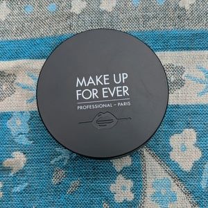 Makeup Setting powder.